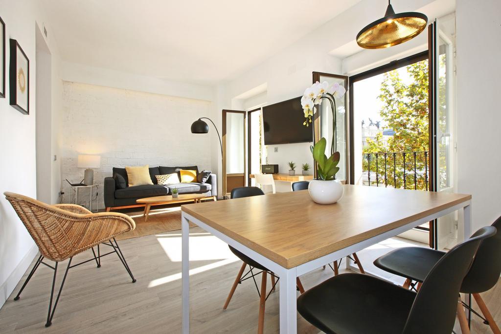 Atocha Hub Apartment Madrid Exterior photo
