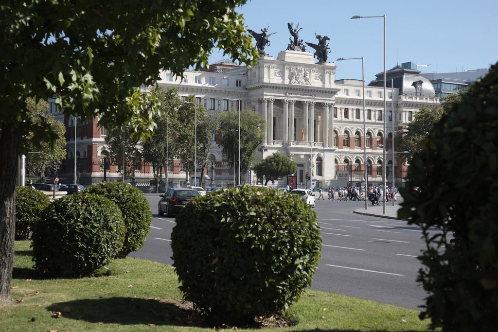Atocha Hub Apartment Madrid Exterior photo